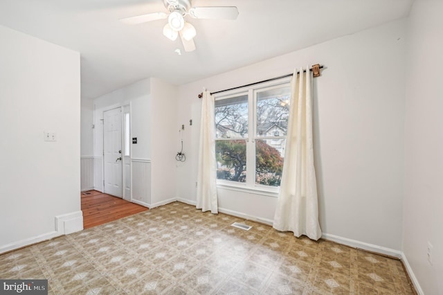 empty room with ceiling fan