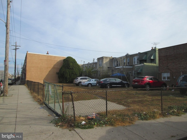 Listing photo 2 for 2819 Morris St, Philadelphia PA 19145