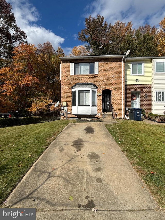 view of front of house with a front yard