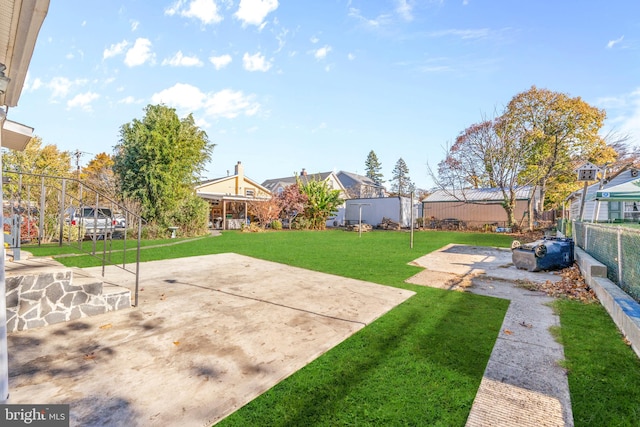 view of yard featuring a patio