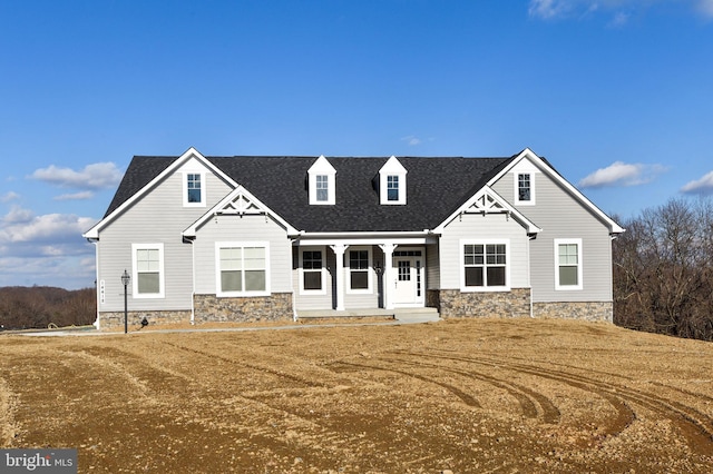 craftsman-style home with a porch