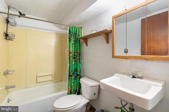 bathroom with toilet and shower / bath combo