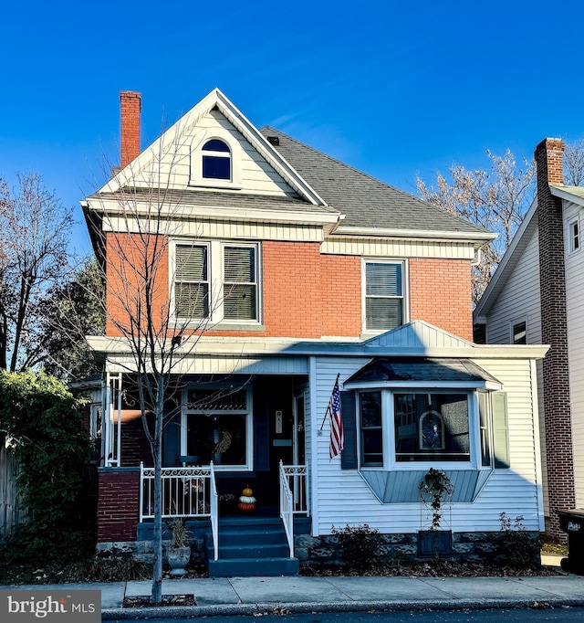 view of front of property with covered porch