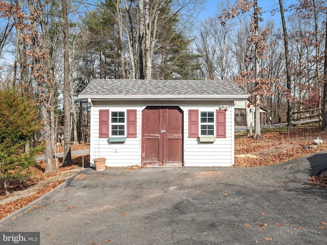 view of outbuilding