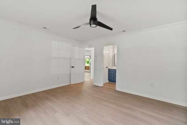 unfurnished bedroom with ensuite bathroom, ceiling fan, ornamental molding, and light hardwood / wood-style flooring