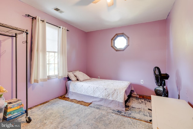 bedroom featuring ceiling fan