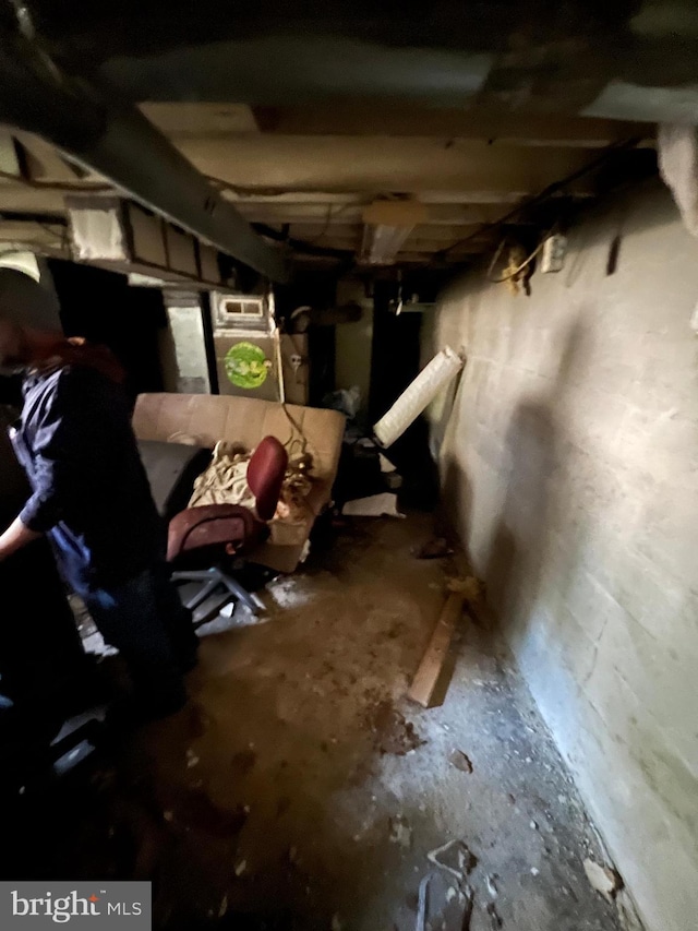 94 Pine Rd, Pasadena, MD 21122 - view of unfinished basement