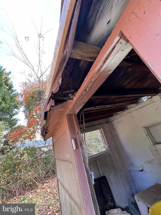 94 Pine Rd, Pasadena, MD 21122 - detailed view