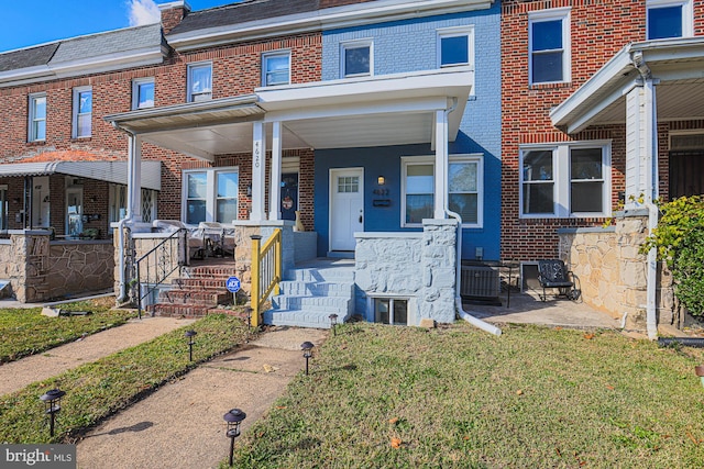 multi unit property with a porch