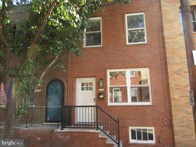 1853 S Sartain St, Philadelphia PA, 19148, 3 bedrooms, 1 bath townhouse for sale