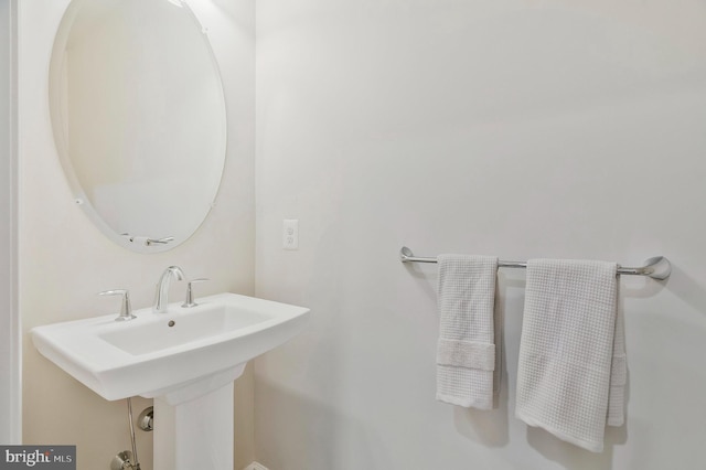 bathroom with sink