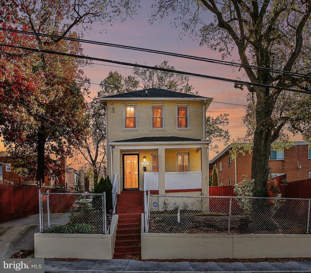 view of front of property with covered porch