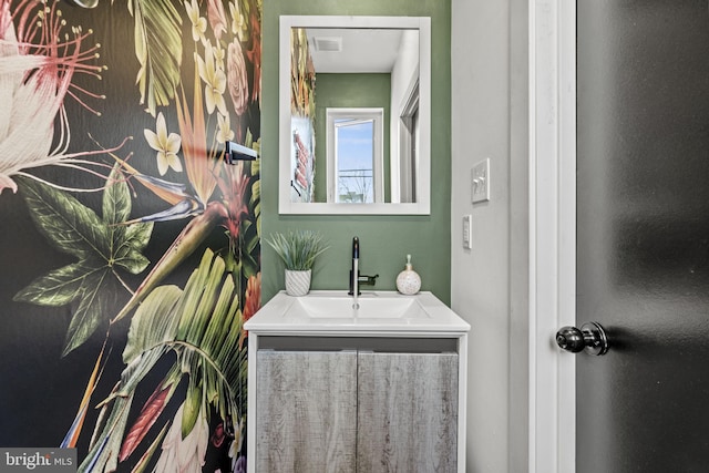 6127 Lebanon Ave, Philadelphia, PA 19151 - bathroom with vanity
