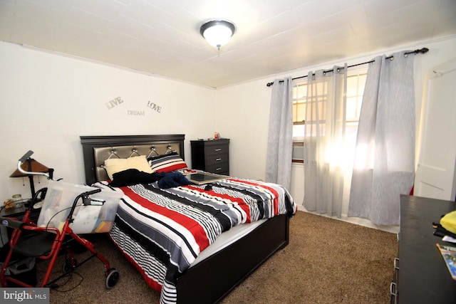 bedroom featuring carpet floors