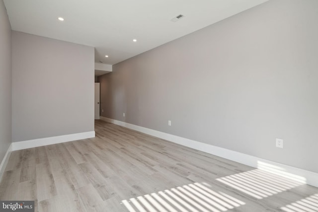 empty room featuring light hardwood / wood-style floors