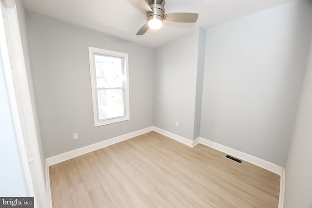 unfurnished room with light hardwood / wood-style floors and ceiling fan