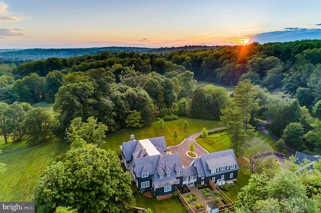 view of aerial view at dusk