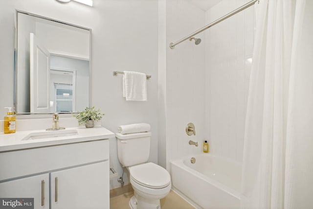 full bathroom with shower / tub combo, vanity, and toilet