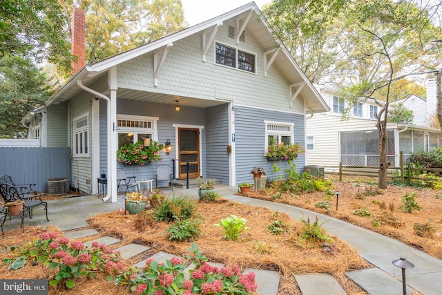 view of front of home featuring a patio