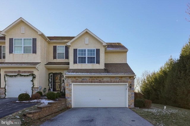 view of front facade with a garage