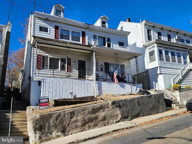 view of front of house featuring a porch