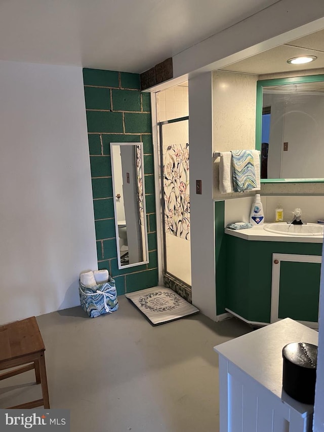 316 Spring Valley Rd, Reading, PA 19605 - view of exterior entry featuring a sink