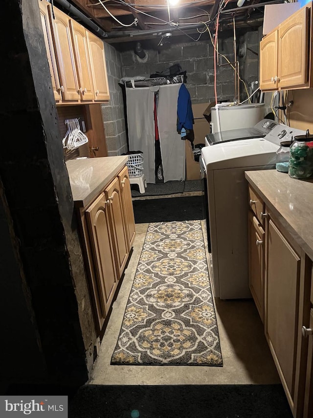 316 Spring Valley Rd, Reading, PA 19605 - unfinished below grade area with washing machine and clothes dryer