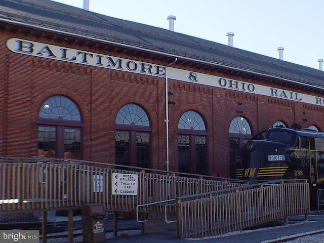 view of building exterior