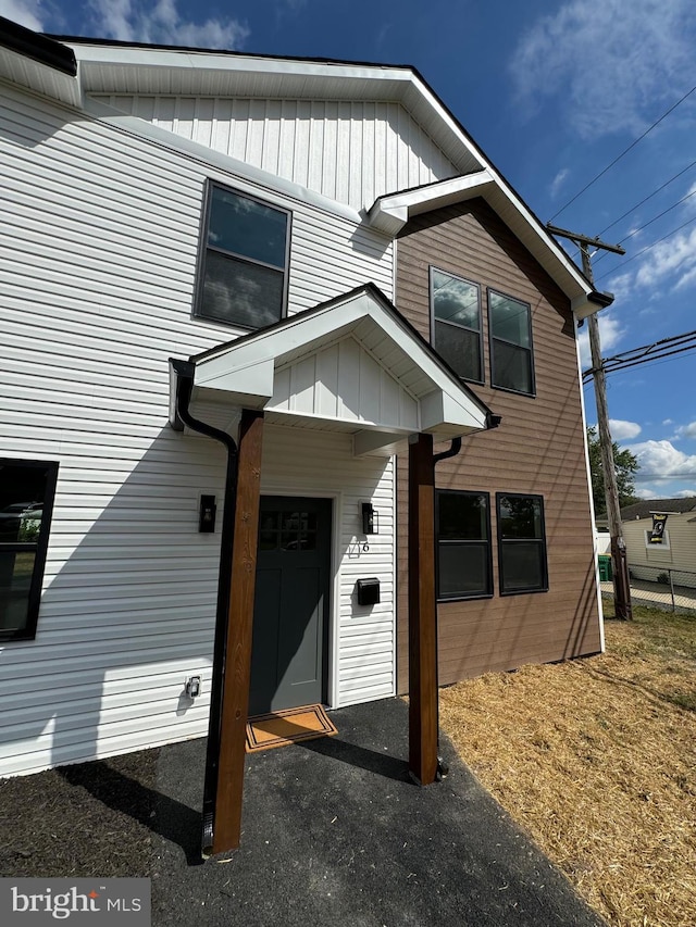 view of front of home