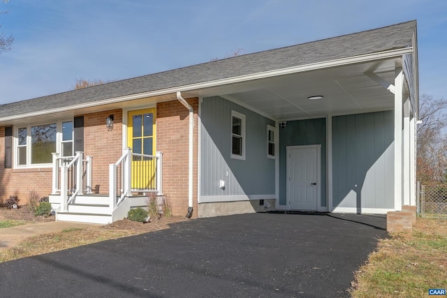 view of front of property