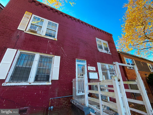 view of home's exterior