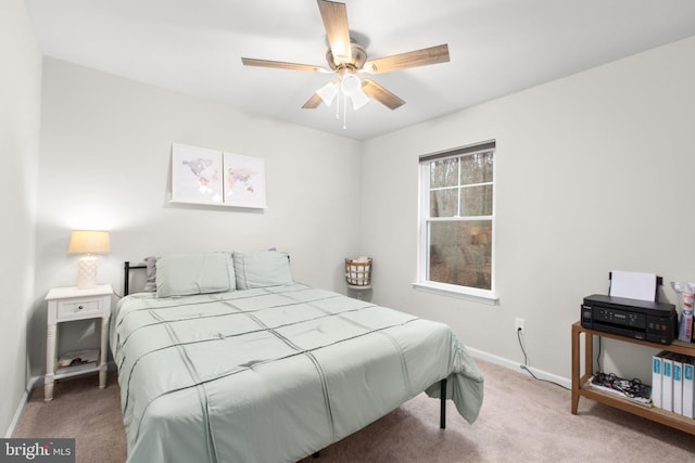 bedroom with carpet flooring and ceiling fan