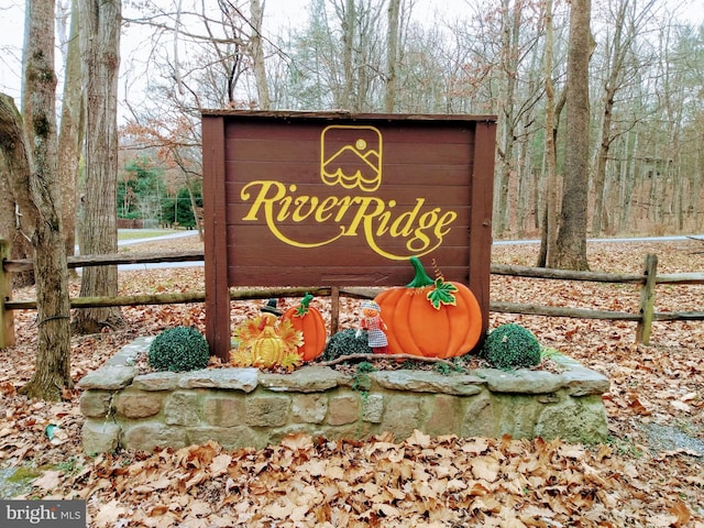 598 Honey Locust Ln, Great Cacapon, WV 25422 - view of community sign
