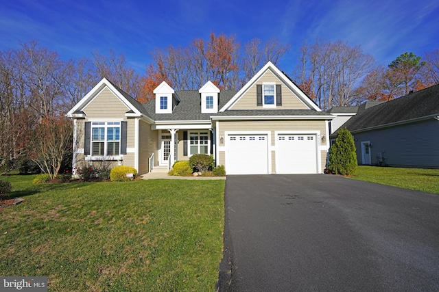 view of front facade with a front yard