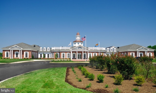 view of building exterior