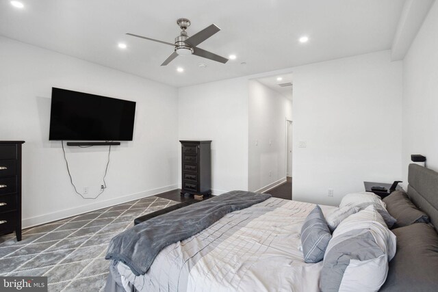 bedroom featuring ceiling fan