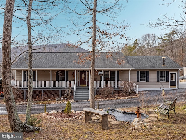 view of front of home with covered porch