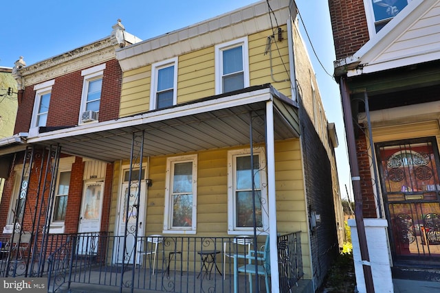 view of front of house with covered porch