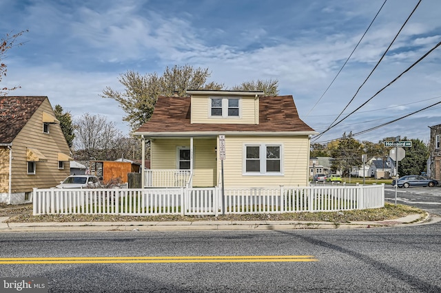 view of front of house with covered porch