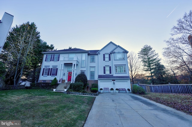 view of front of home featuring a garage and driveway