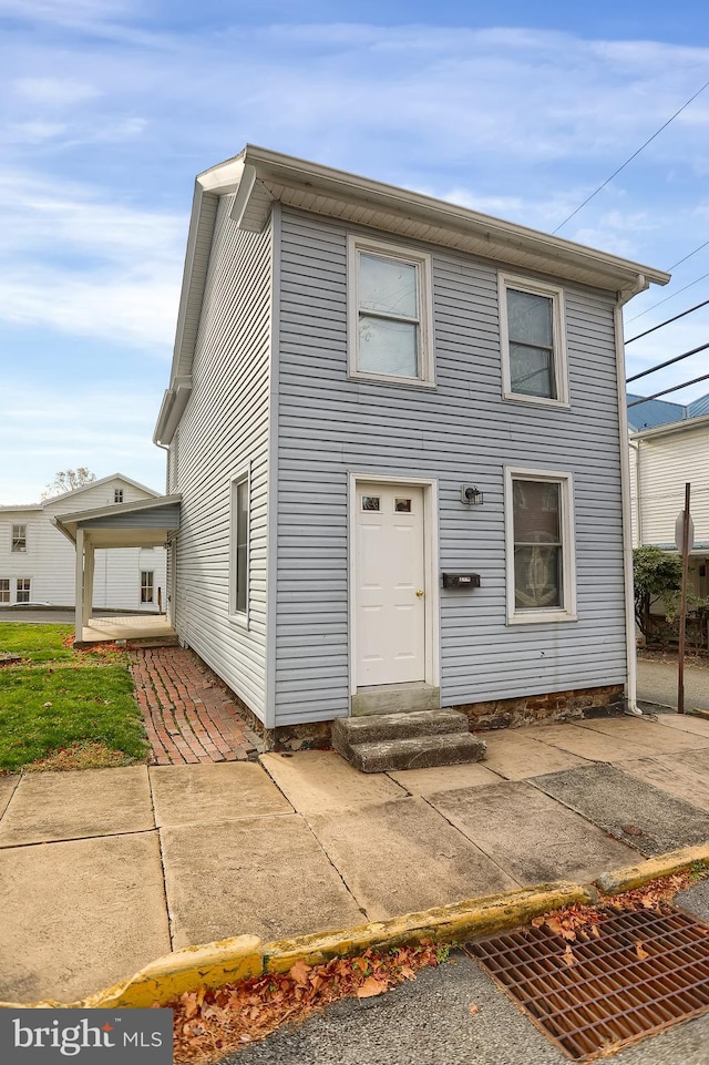 view of front of home