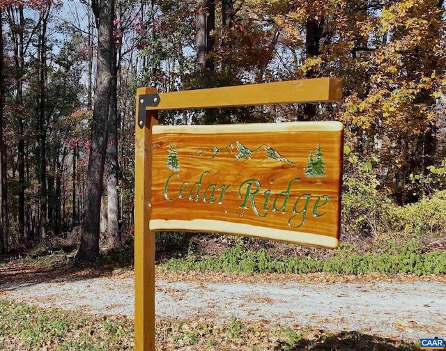 view of community / neighborhood sign