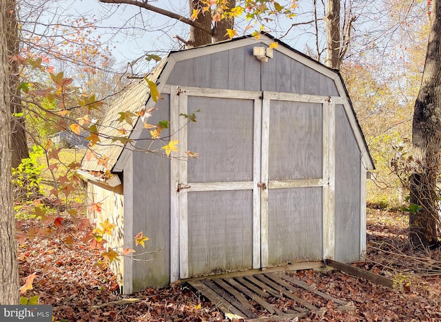 view of outdoor structure