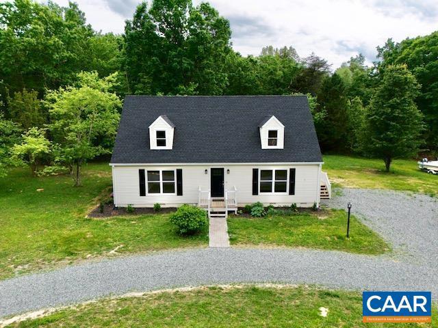 21 Zion Ct, Zion Crossroads, VA 22942 - cape cod-style house with a front lawn