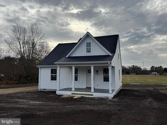 view of front of house with a porch