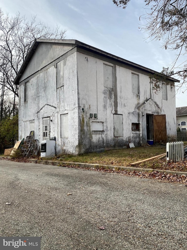 view of home's exterior featuring ac unit