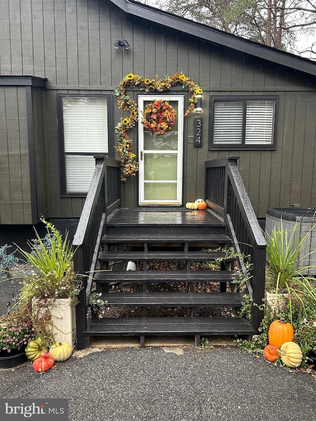 entrance to property with cooling unit