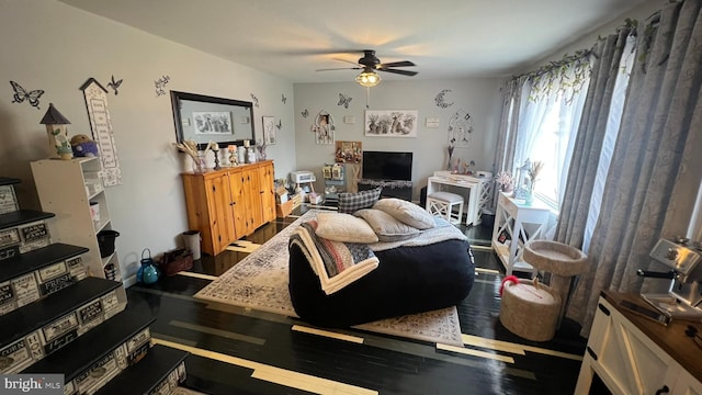 14 Buttonwood Rd, Stratford, NJ 08084 - living area with ceiling fan and wood finished floors