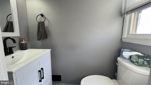 14 Buttonwood Rd, Stratford, NJ 08084 - bathroom with toilet and vanity