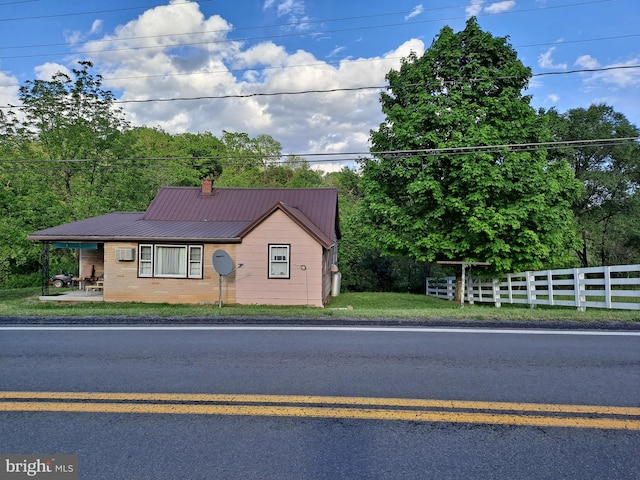 view of front of house